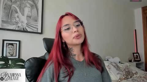 Snapshot of vanessart_ chatting on March 2026 04:12:02 PM Vanessa online show from March 2026 04:12:02 PM