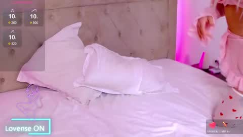 Vanessa online show from March 2025 07:54:01 PM