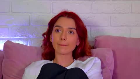 VanessaVienne online show from June 2026 04:33:01 PM