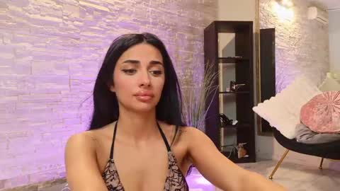 Vanessa online show from June 2026 05:41:01 PM