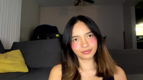 Snapshot of vanesse_ chatting on November 2025 02:21:01 AM Irina online show from November 2025 02:21:01 AM