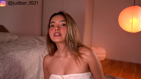 Snapshot of vanesse_ chatting on June 2026 08:29:02 PM Irina online show from June 2026 08:29:02 PM
