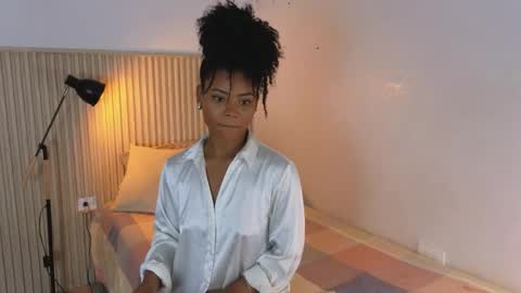 Snapshot of vanestrauss chatting on February 2026 08:48:02 PM New account follow me online show from February 2026 08:48:02 PM