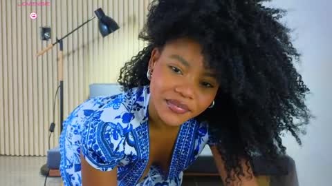 Snapshot of vanestrauss chatting on April 2026 11:47:02 PM New account follow me online show from April 2026 11:47:02 PM