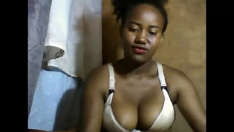 vaniah321 online show from December 2024 06:42:02 AM