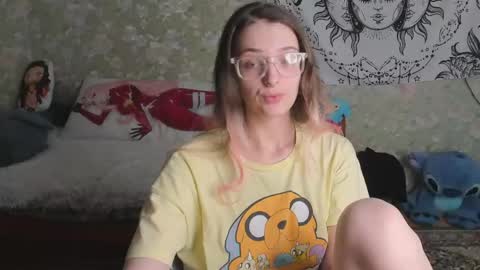 Adelina online show from May 2026 01:19:01 PM