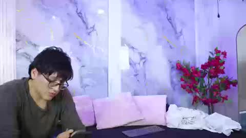 vanilla_hot_ online show from September 2025 07:58:02 PM