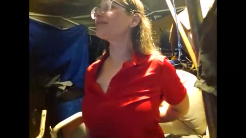 Snapshot of vanilla_thunder420 chatting on December 2025 10:42:01 AM Britneywhitney online show from December 2025 10:42:01 AM