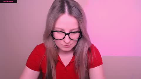 Mia online show from April 2026 05:06:02 PM