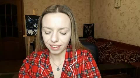 VanillaMuffin online show from February 2025 07:07:01 AM