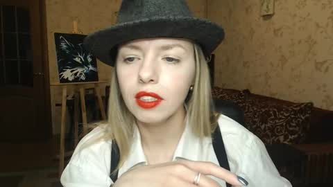 VanillaMuffin online show from February 2025 07:58:01 PM