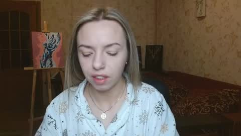 Snapshot of vanillamuffin chatting on April 2026 05:16:01 AM VanillaMuffin online show from April 2026 05:16:01 AM