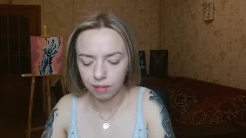 Snapshot of vanillamuffin chatting on May 2026 05:24:01 AM VanillaMuffin online show from May 2026 05:24:01 AM