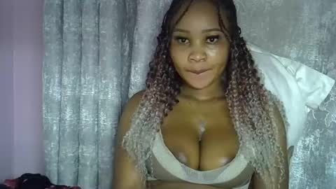Snapshot of vanillavenus chatting on May 2026 02:11:02 PM vanillavenus online show from May 2026 02:11:02 PM