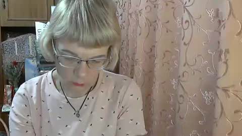 Snapshot of vanillaxcreamy chatting on December 2024 01:42:02 PM Vanillaxcreamy online show from December 2024 01:42:02 PM