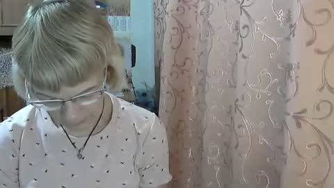 Snapshot of vanillaxcreamy chatting on December 2024 12:23:01 PM Vanillaxcreamy online show from December 2024 12:23:01 PM