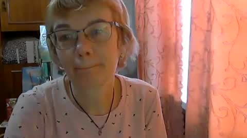 Snapshot of vanillaxcreamy chatting on March 2025 11:19:01 AM Vanillaxcreamy online show from March 2025 11:19:01 AM