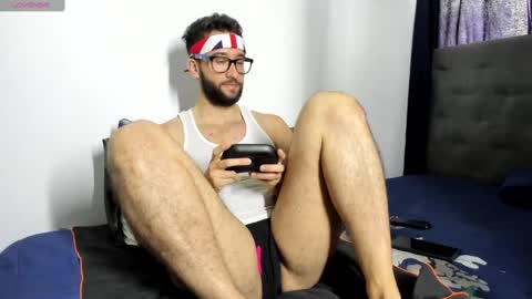 Snapshot of vann_helsing chatting on February 2025 06:43:01 PM Van online show from February 2025 06:43:01 PM