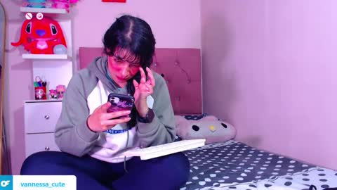 Vanesa online show from November 2025 11:38:01 PM