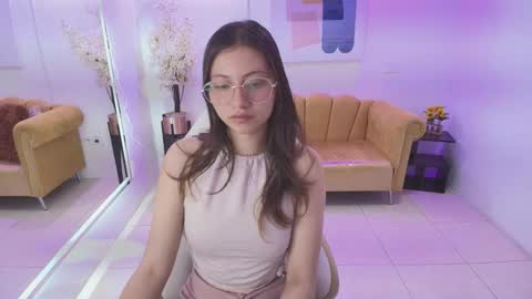 Snapshot of vannia_t18 chatting on December 2025 07:53:02 PM vannia t18 online show from December 2025 07:53:02 PM