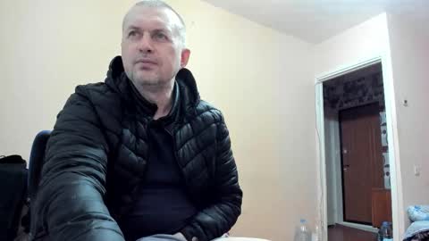 vano_822 online show from November 2025 06:01:02 PM