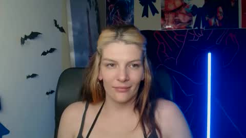 Vanessa online show from April 2026 02:49:02 AM