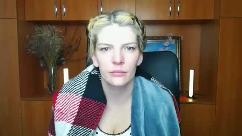 Vanessa online show from May 2026 06:30:01 AM