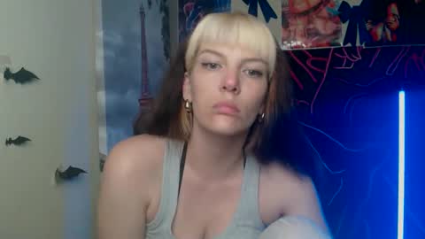 Vanessa online show from May 2026 04:12:02 PM