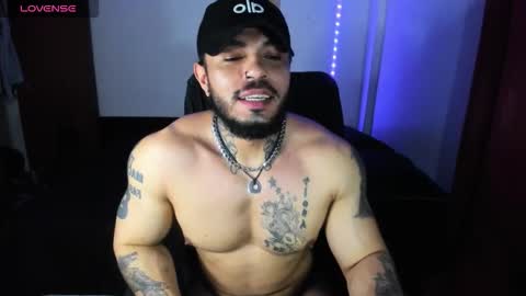 Snapshot of vanvelckan_ chatting on November 2025 12:13:02 AM vanvelckan_ online show from November 2025 12:13:02 AM