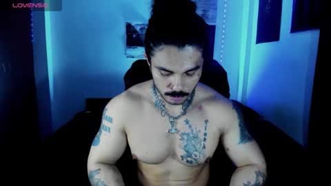 Snapshot of vanvelckan_ chatting on December 2025 01:22:01 AM vanvelckan_ online show from December 2025 01:22:01 AM