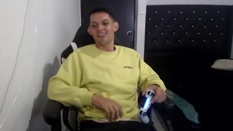 Snapshot of varonelite chatting on February 2026 02:51:01 AM Andres online show from February 2026 02:51:01 AM
