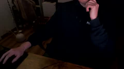 Snapshot of vaslo08 chatting on December 2025 12:57:02 PM Vaslo online show from December 2025 12:57:02 PM