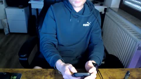 Snapshot of vaslo08 chatting on April 2026 09:47:01 AM Vaslo online show from April 2026 09:47:01 AM