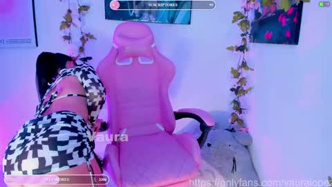 vaura222 online show from February 2025 01:25:02 AM