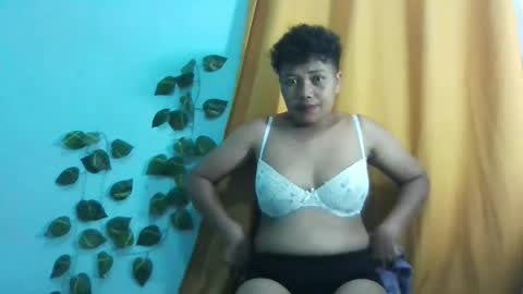 Snapshot of vayannah chatting on May 2026 12:12:02 PM Vayannah online show from May 2026 12:12:02 PM