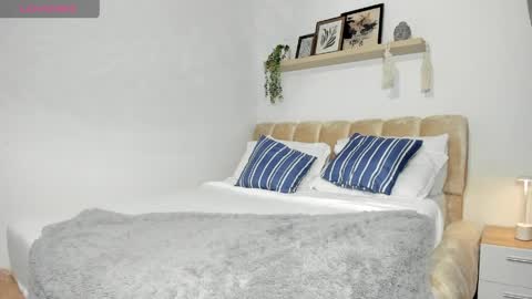 Hi Im Vayolet online show from May 2026 08:50:02 PM