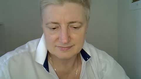 Snapshot of vea_motty chatting on February 2026 12:15:01 PM vea_motty online show from February 2026 12:15:01 PM