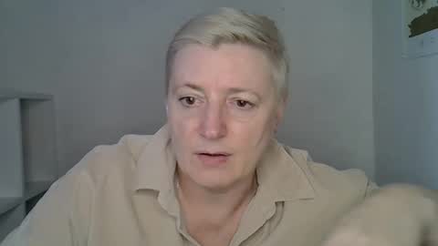 Snapshot of vea_motty chatting on March 2026 02:24:01 PM vea_motty online show from March 2026 02:24:01 PM