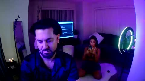 VeeDeeDuo online show from November 2025 10:36:02 AM