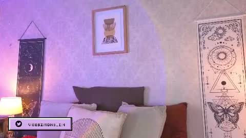 Vee Simons online show from June 2026 09:57:01 PM