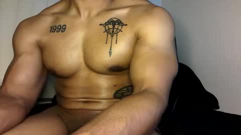 Vegas Love online show from December 2025 10:35:01 AM