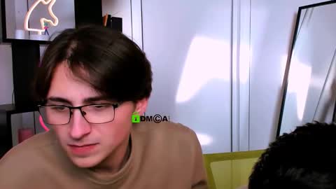 veldi_to online show from December 2025 09:59:01 AM