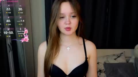 veliapascanik online show from April 2026 01:59:01 AM