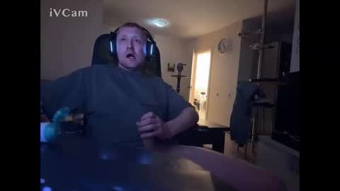 Snapshot of velikiibelyi17 chatting on November 2025 06:21:01 PM Deniel online show from November 2025 06:21:01 PM