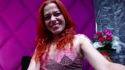 Snapshot of vellaparis chatting on January 2025 07:03:01 PM vellaparis online show from January 2025 07:03:01 PM