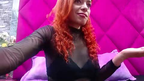 Snapshot of vellaparis chatting on January 2025 03:50:01 PM vellaparis online show from January 2025 03:50:01 PM