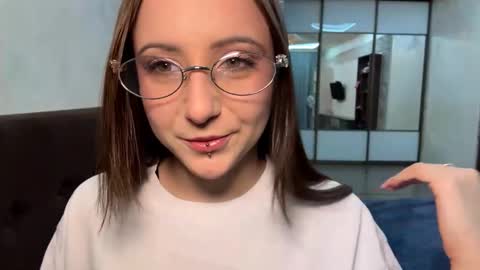 LisaWens online show from February 2026 03:29:02 PM