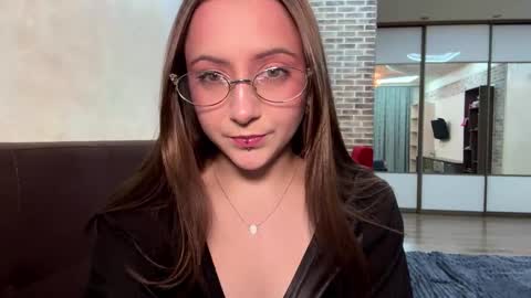 LisaWens online show from February 2026 04:54:01 PM