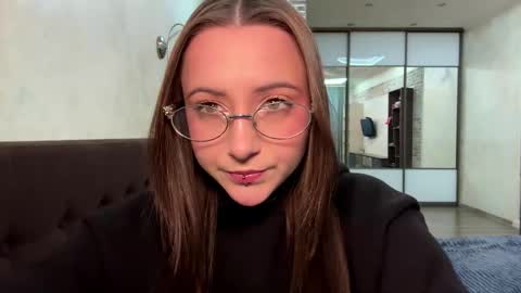 LisaWens online show from February 2026 06:28:02 AM