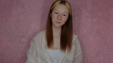 Sophie online show from May 2026 04:34:01 PM